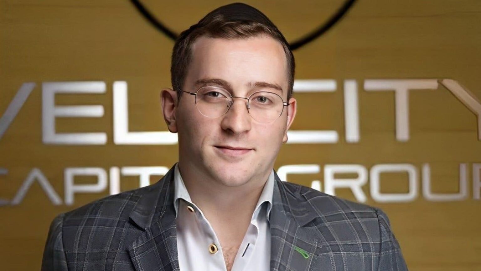 Tips To Increase Your Business Funding During The Holidays