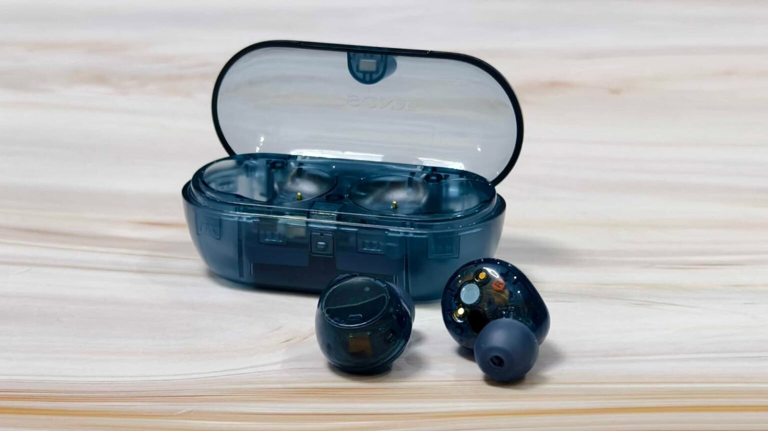 The Sony Wf C C710n Mixture Retro Looks With Rich Sound