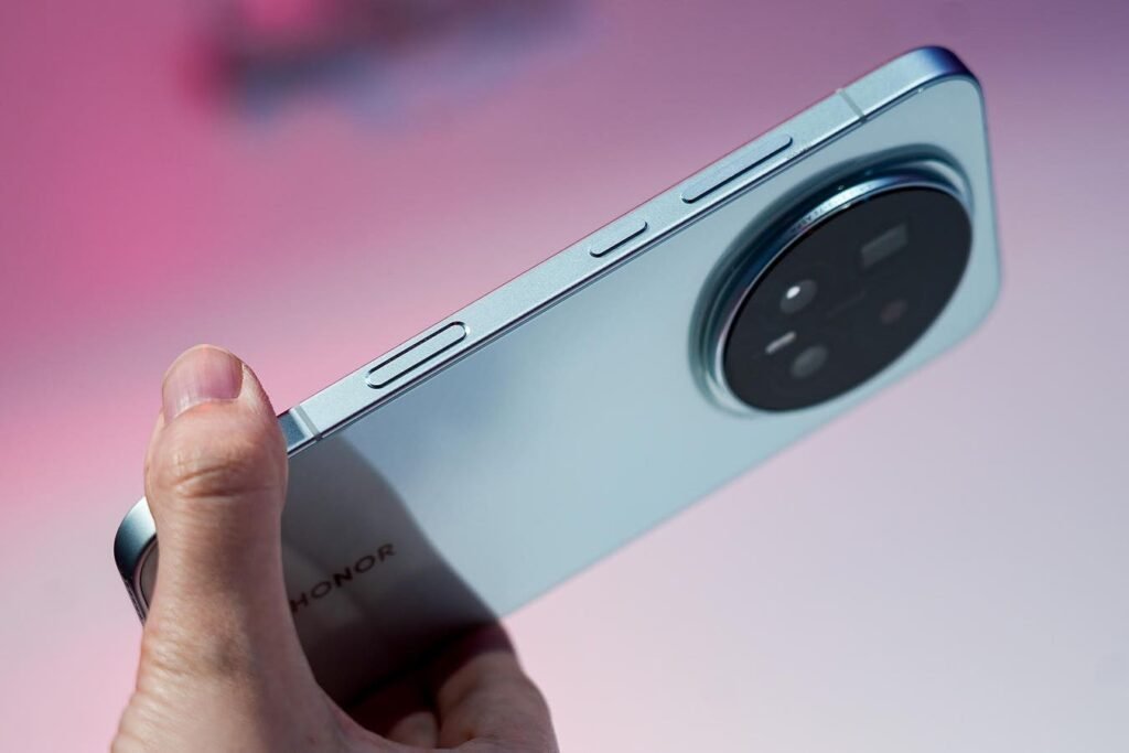 Price And Qualcomm Promote Ai Limits And Next Generation Smartphones