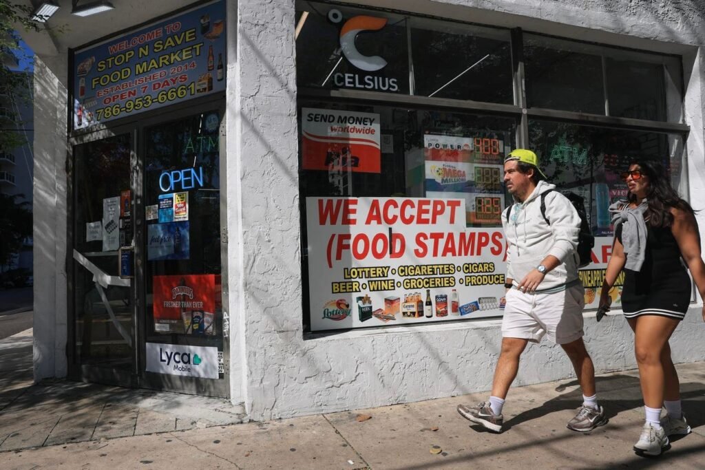 With funding in Limbo, who gets SNAP benefits? With Funding In Limbo, Who Gets Snap Benefits?