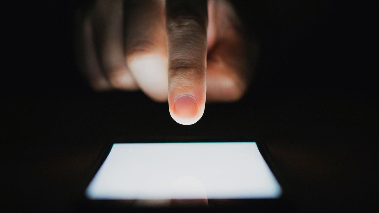 Google Starts Sharing All Text Messages With Your Employer